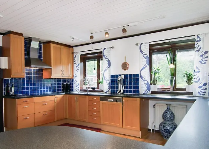 Private Room With No Windows In Shared House-5